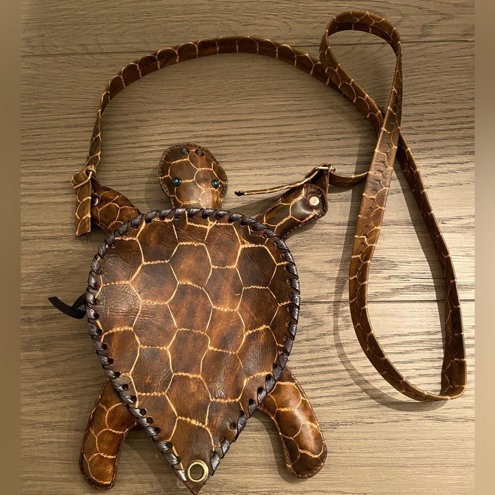 Leather Turtle bag made in Croatia